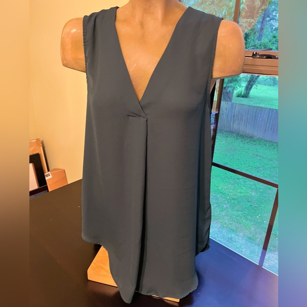 All Conscious Hunter Green Sleeveless Blouse, Size 10